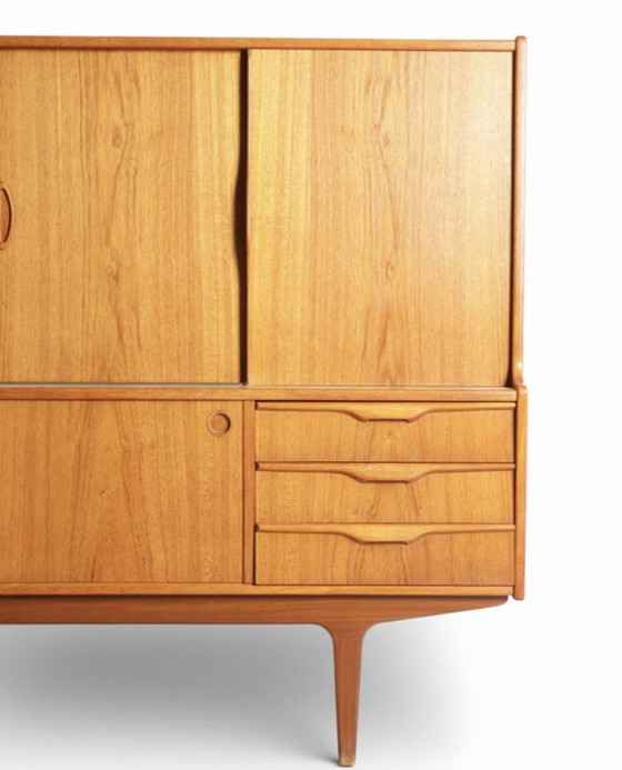 Wunderschönes dänisches Teak-Highboard | Mid-Century Modern | 1960er Jahre – Wood (photo 4 of 11)