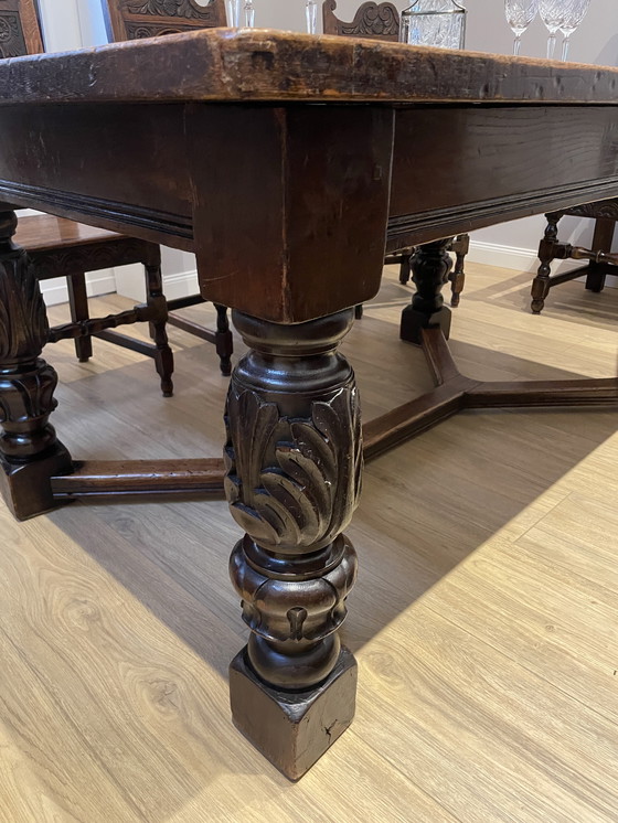 Image 1 of Engelse kasteelbank met eethoek en fauteuils 