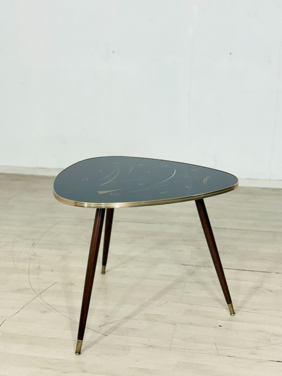 Image 1 of Beautiful vintage coffee table / living room table / kidney-shaped table / side table, mid-century style.