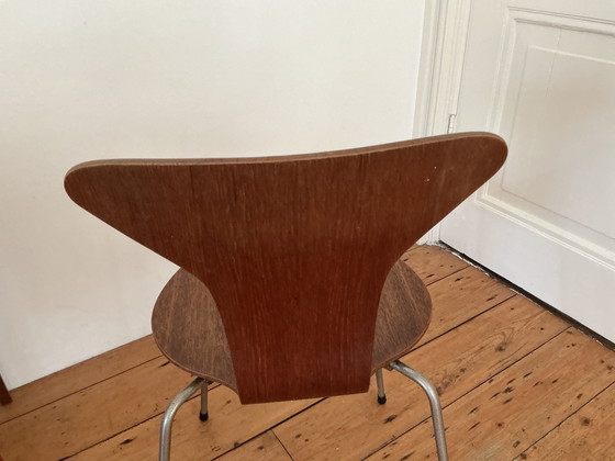 Image 1 of Mosquito Chair