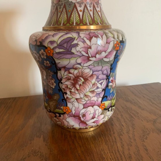 Image 1 of Vase chinois à décor de pivoines et oiseaux – XXe siècle