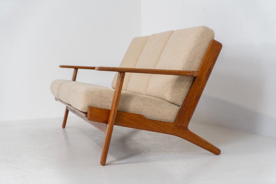 Image 1 of Early GE-290 3-seater sofa in oak by Hans J. Wegner for Getama (Denmark, 1953).