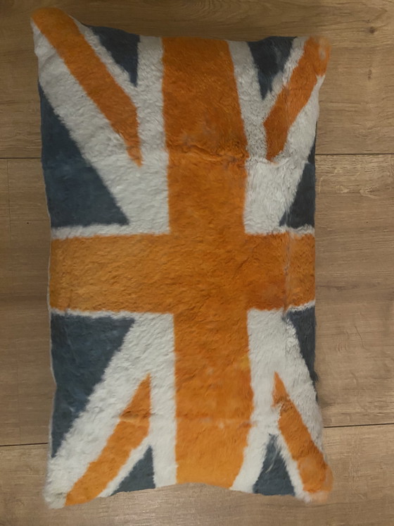 Image 1 of Cuscino in pelliccia e lino