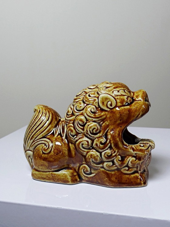 Image 1 of Foo dog asbak van bruin geglazuurd keramiek, vintage jaren 60-70.
