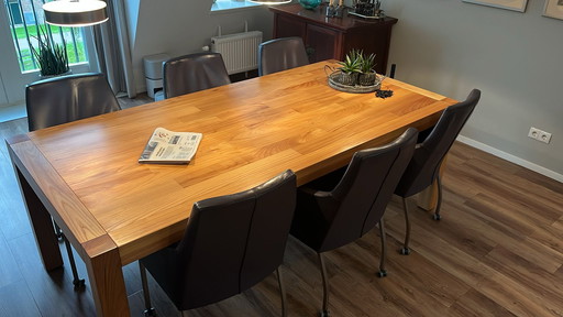 Mesa de comedor de madera de olmo lacada Pilat&Pilat AFM