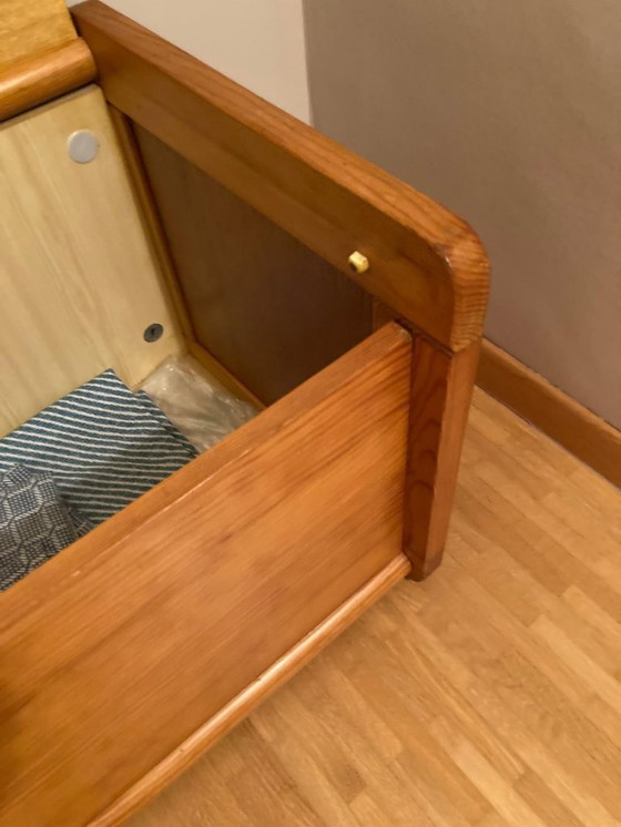 Image 1 of Solid wood toy chest / storage box – timeless design – 87 cm