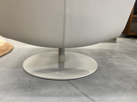 Image 1 of Leolux Kudo Draai fauteuil Boucle stof 