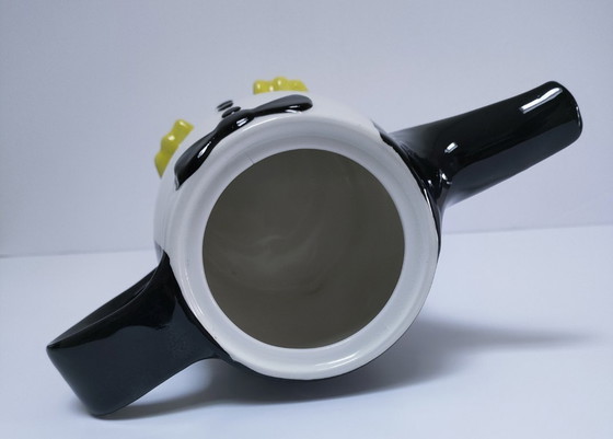 Image 1 of P&K earthenware penguin teapot from the 70s