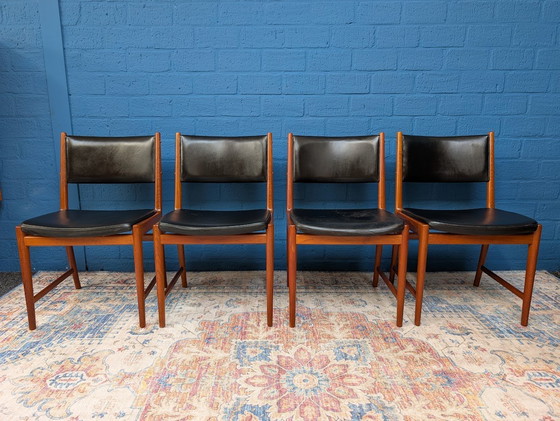 Image 1 of 4x Danish Design Chairs, Designed By Kai Lyngfeldt Larsen For Søren Willadsen, 1960s