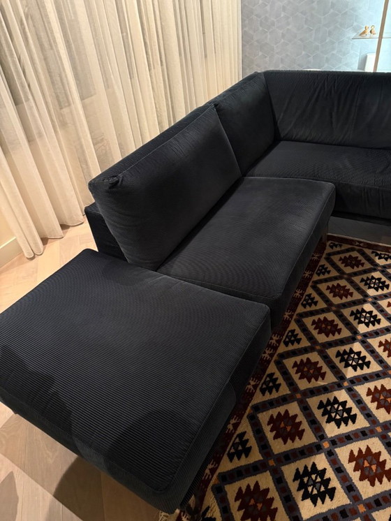 Image 1 of Sofá esquinero Leolux Bellice con otomana