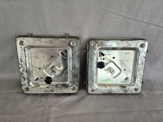 Image 1 of Set van 4 vintage ERCO wandlampen 54075 – Glazen wandlamp uit het midden van de 20e eeuw, jaren 60-70, originele staat.