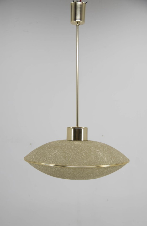 Image 1 of Suspension OVNI de style allemand des années 1970 en résine texturée