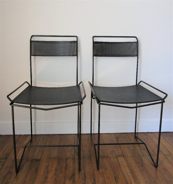 paire chaises métal perforé acier années 80 – Chaises de salle à manger, Metal (photo 3 of 19)