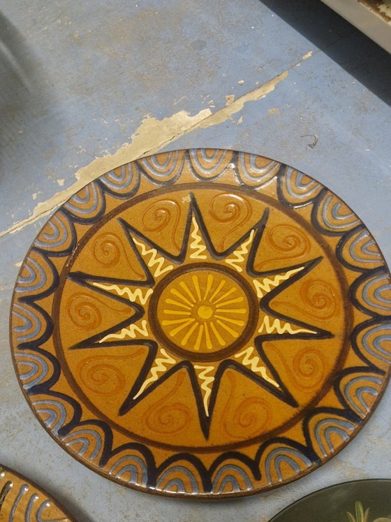 Image 1 of Piatto da parete in ceramica vintage Puigdemont con motivo a sole, metà del XX secolo, Spagna, La Bisbal
