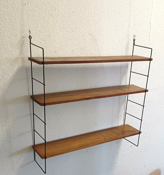 Image 1 of Vijftiger jaren wandrek met drie schappen 