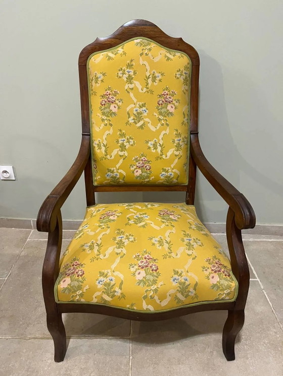 Sessel im Louis XV Stil aus Massivholz, gelber Blumenstoff. – Wood (photo 3 of 16)