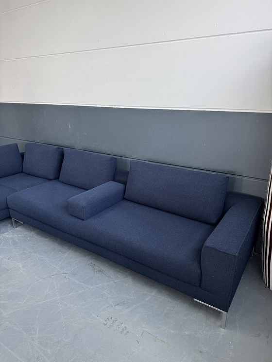 Image 1 of Design sur Stock Aikon Lounge