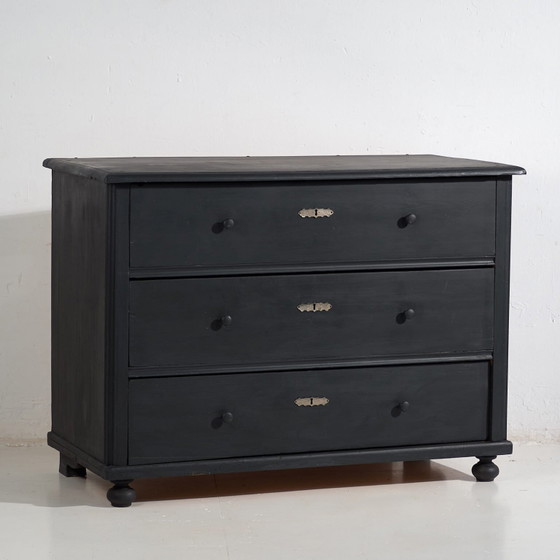 Antique chest of drawers in dark tones (c.1920) #86 – Rustic (photo 8 of 40)