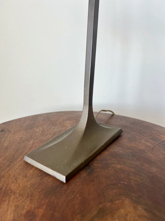 Art Deco brass table lamp. France, early 20th Century – Lighting, Porcelain (photo 5 of 12)