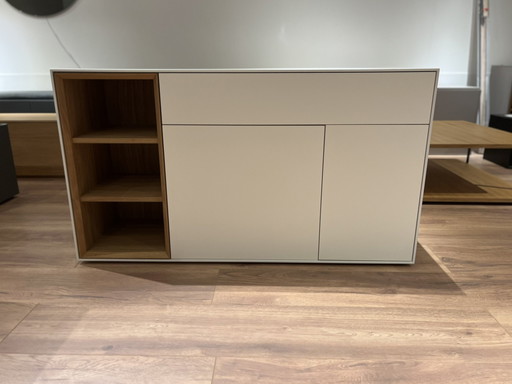 Arterial Alpha wall cabinet