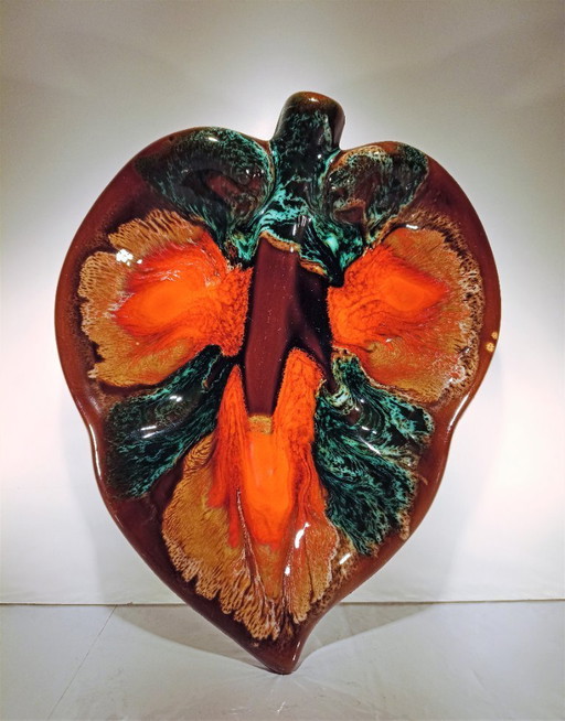 Plat à glaçure de Vallauris