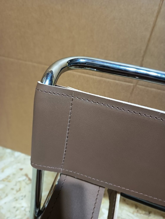 Image 1 of Poltrone Knoll Wassily B3 2 nuove/usate in pelle color noce di Marcel Breuer € 4.400