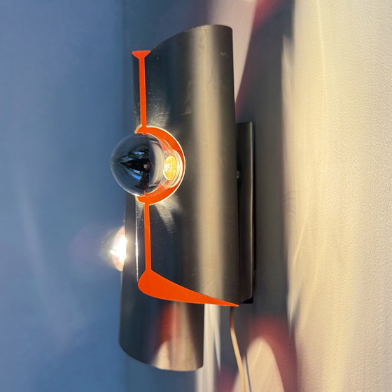 Image 1 of Aplique de pared de aluminio de la era espacial con interior naranja, década de 1970