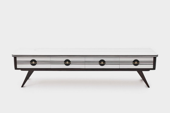 Image 1 of Vintage lage commode met afgeronde zijkanten en glazen blad, Denemarken, jaren 60.