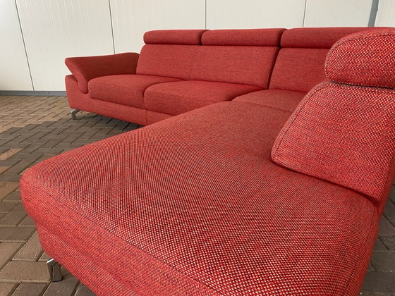 Image 1 of Hermoso sofá esquinero de tela roja