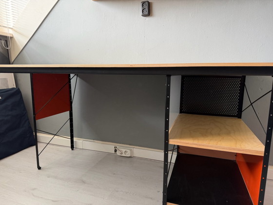 Vitra Eames Desk Unit scrivania Charles & Ray Eames – Scrivanie, Metallo, Legno (photo 2 of 5)