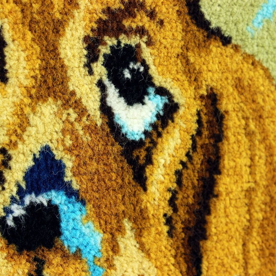 Image 1 of Grande arazzo vintage raffigurante un cane dei cartoni animati in cornice, Cecoslovacchia, anni '70