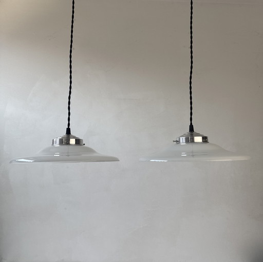 PAIRE D’ANCIENNES SUSPENSIONS OPALINE 30 CM VINTAGE