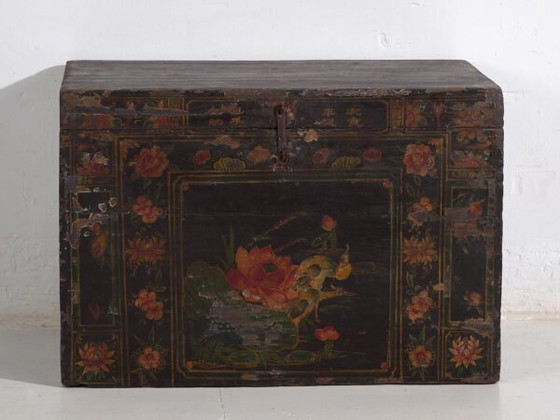 Malle chinoise ancienne peinte en bois de pin – Chine, circa 1900 – Armoires de rangement, Iron (photo 27 of 40)