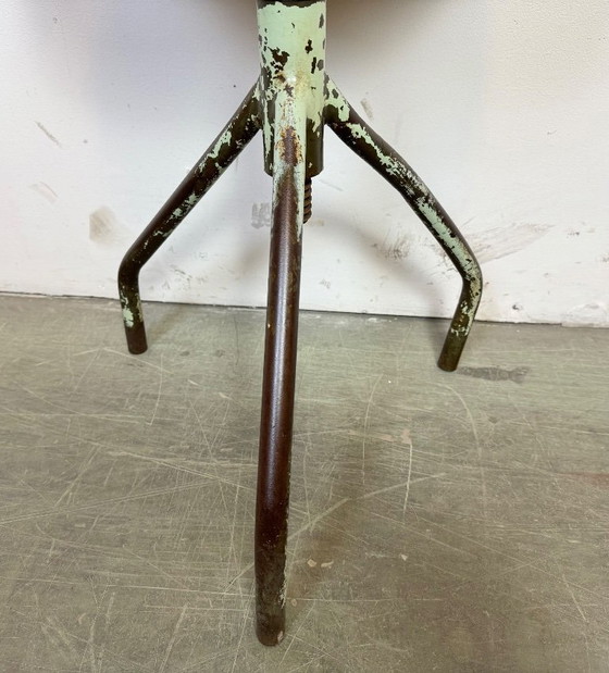 Image 1 of Groene industriële draaikruk voor ijzerwerkplaats, jaren 60