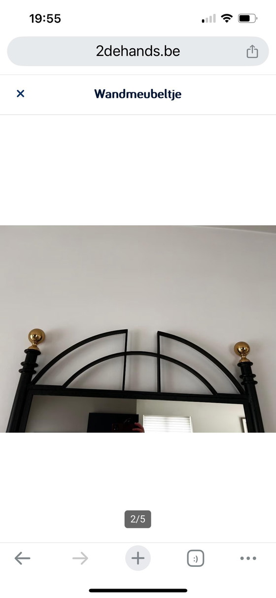 Image 1 of Preciosa unidad de pared con espejo.