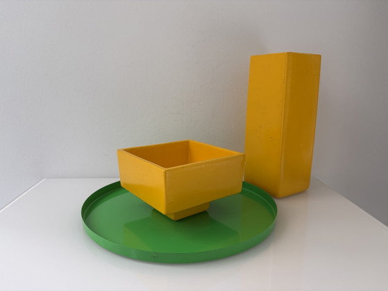 Postmoderne Vazenset Geel Met Groen Dienblad – Decoratieve objecten, Ceramic, Metal (photo 4 of 15)