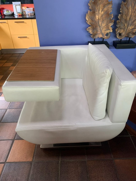 Image 1 of Sillón de diseño Jori Chillap de cuero Konia blanco