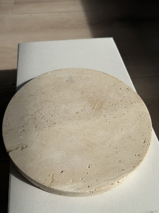 Image 1 of Atelier rond travertin marmeren serveerplateau / travertine marble tray – minimalistisch design