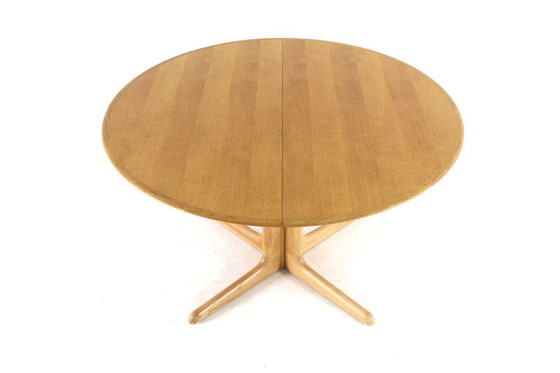 Image 1 of Danish oak round 2x extendable dining table dining table vintage
