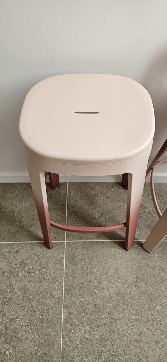 Image 1 of Juego de taburetes de bar de metal rosa