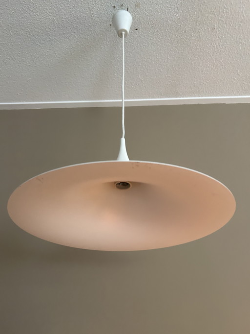 Lampada a sospensione iconica Gubi Semi – bianca, Ø47 cm, con scatola originale