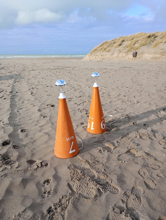 Image 1 of Lampadaire conique industriel en aluminium fait main