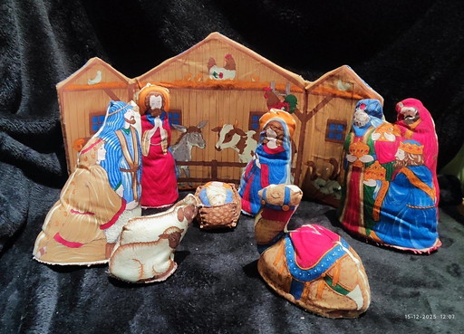 Nativity scene vintage cotton