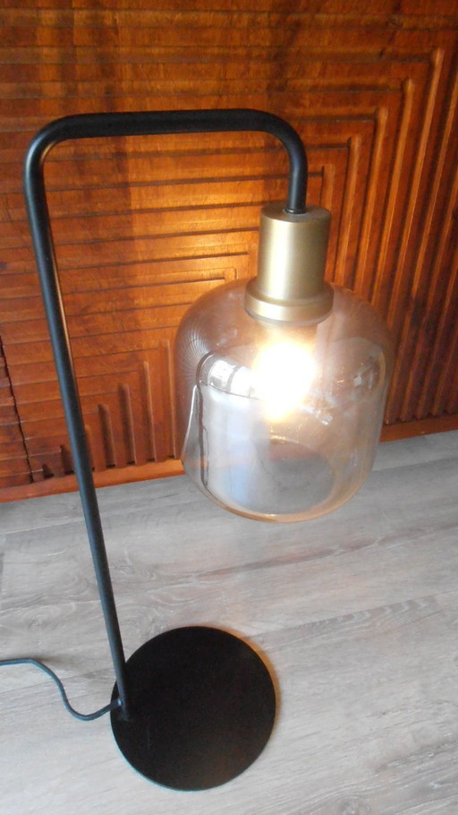 Pilot 5 Tischlampe, neuer Zustand, schönes Licht