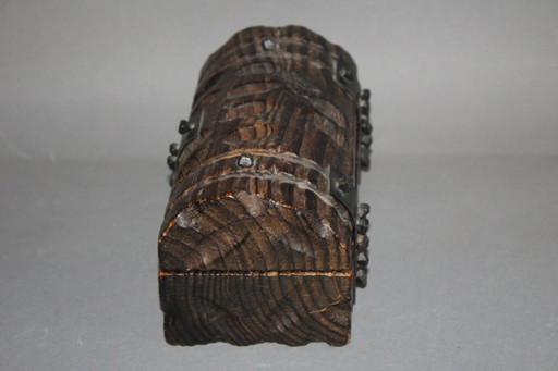 Wooden box, jewelry box, treasure chest, dark wood, rectangular, solid, hand-carved, vintage