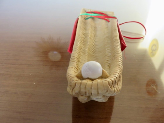 Image 1 of Pelota decorativa de resina, País Vasco, años 60-70.