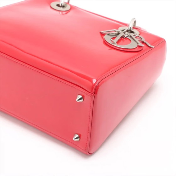 Lady Dior Mediana roja de charol – Christian Dior, Bolsos de mano, Cuero (photo 3 of 15)