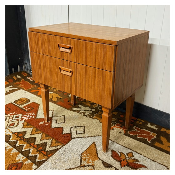 Image 1 of Vintage houten nachtkastje