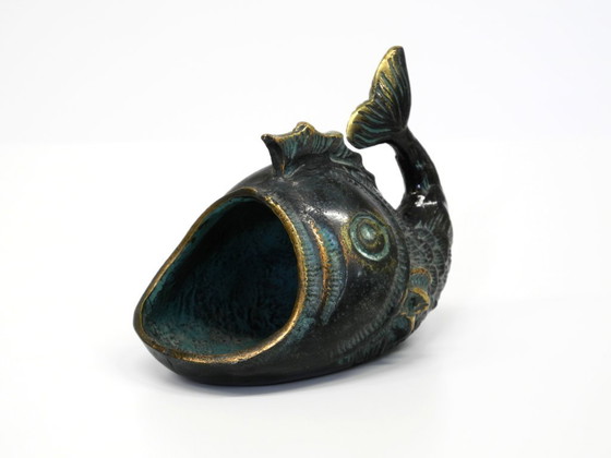 Image 1 of Beautiful Mid Century bronze table or hand ashtray by Walter Bosse in the shape of a fish