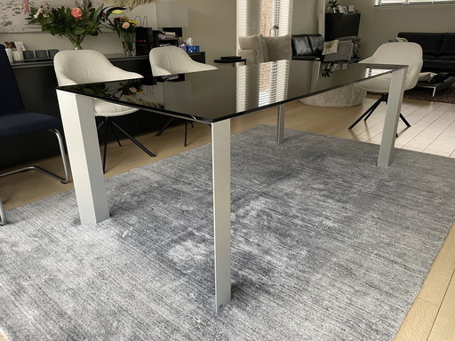 Rolf Benz schwarz glasierte Speisetafel